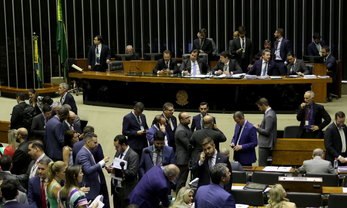 Câmara aprova MP que amplia em R$ 5 bilhões financiamento do agronegócio