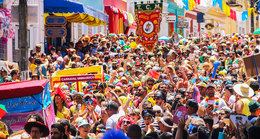 Carnaval de Recife/Olinda já tem mais de 20 casos de pessoas furadas com agulhas