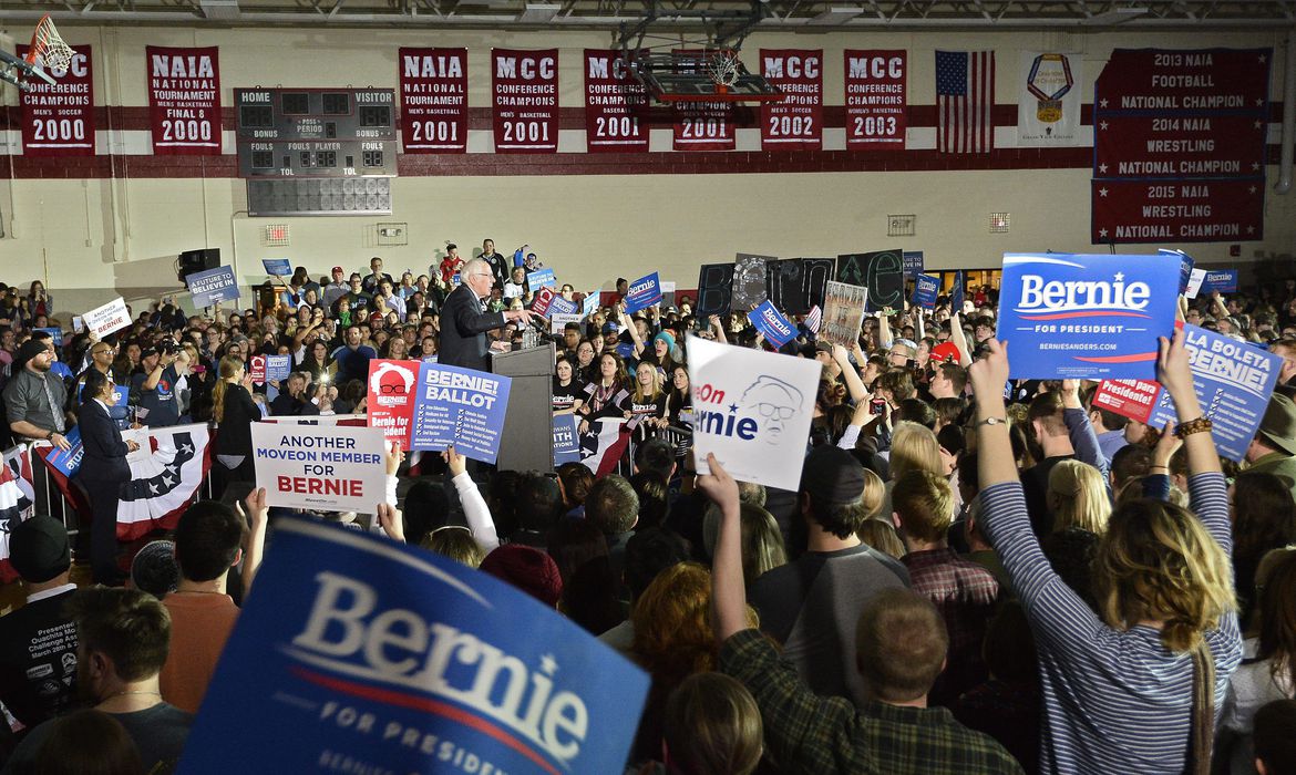 Primárias democratas: Superterça consolida luta entre Biden e Sanders nos EUA