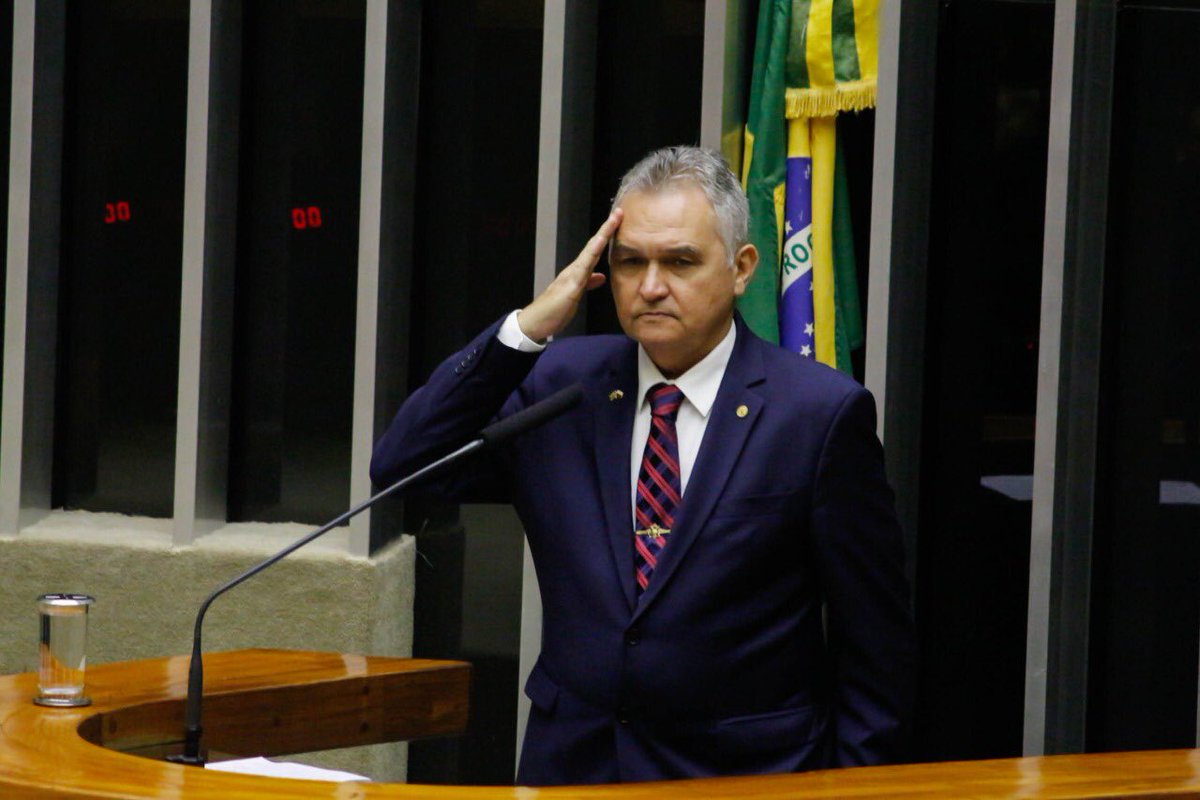 Deputado federal do RN e mais 11 têm mandato suspenso por um ano