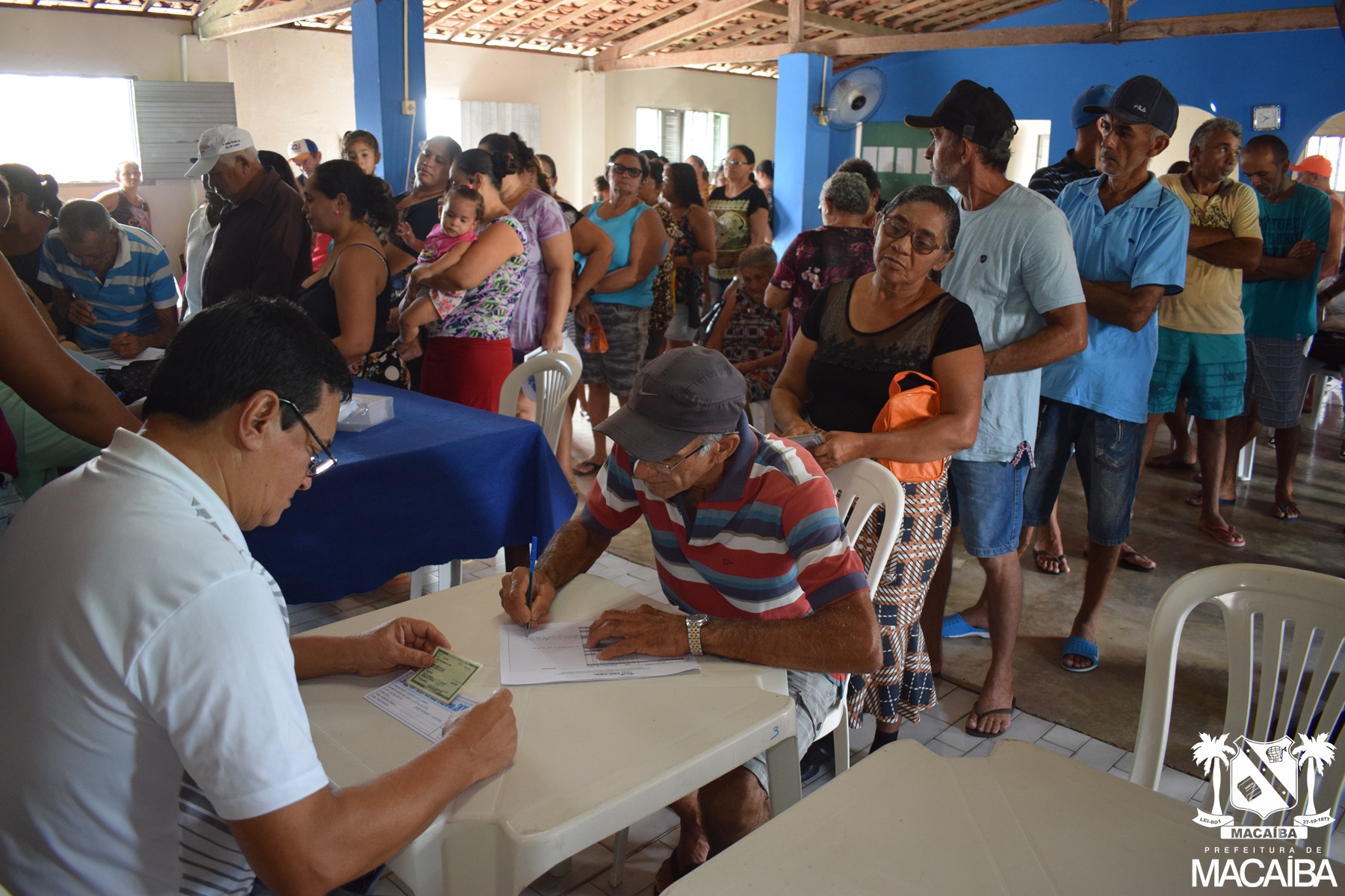 Macaíba: Prefeitura começa distribuição dos cheques do Corte de Terra 2020