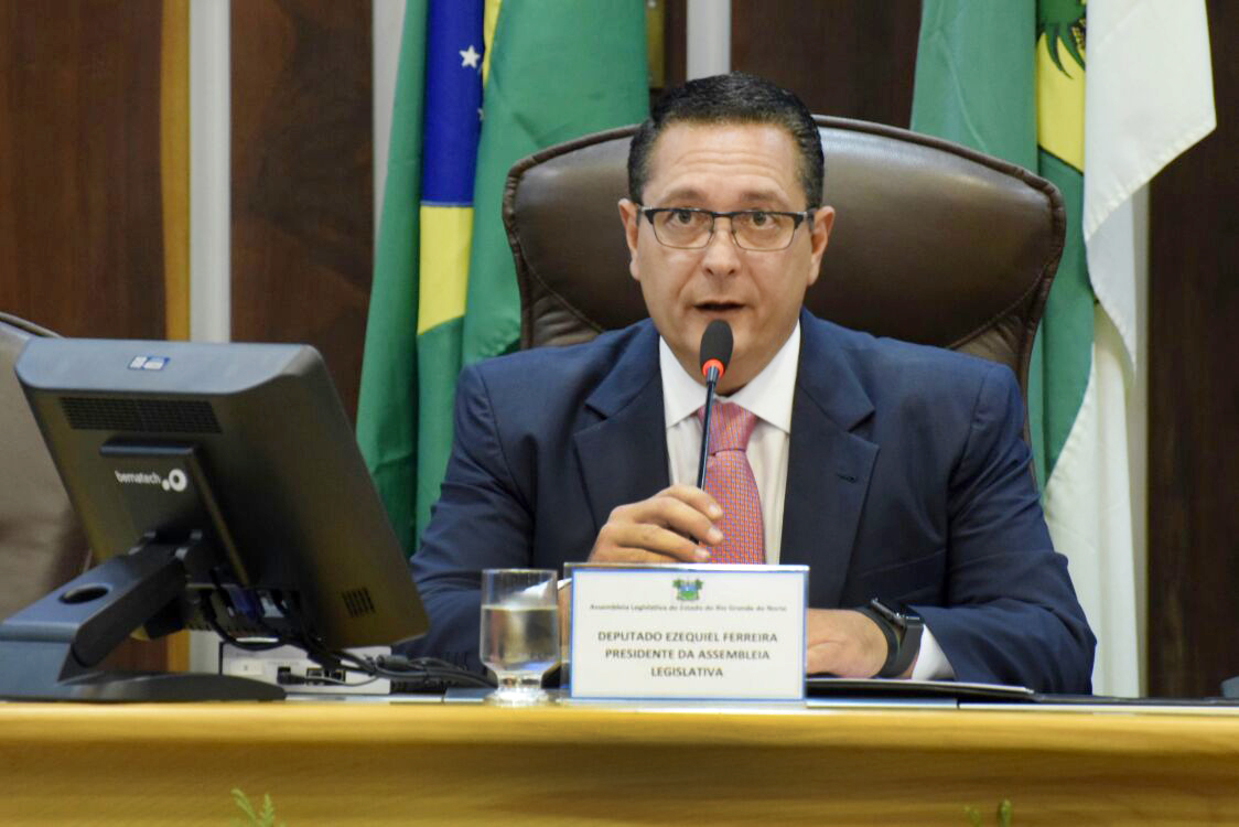 Ponte, iluminação e infraestrutura: Ezequiel quer melhorias na região Salineira