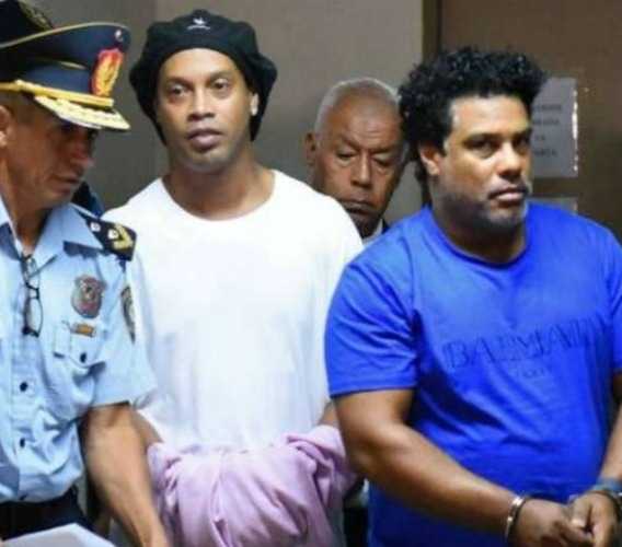Times de detentos disputam Ronaldinho Gaúcho para torneio interno de presídio