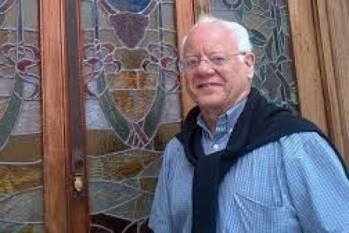 Engenheiro brasileiro que ganhou Nobel em grupo morre por Covid-19 nos EUA