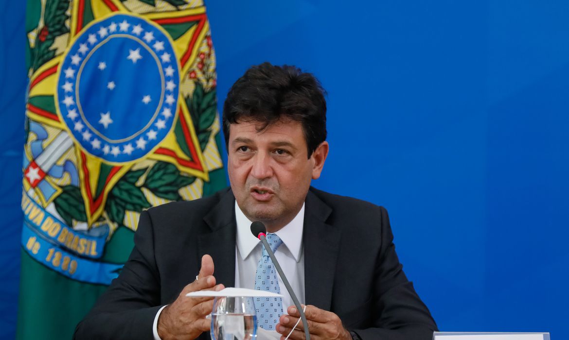 Covid-19: governo declara transmissão comunitária em todo o país; entenda