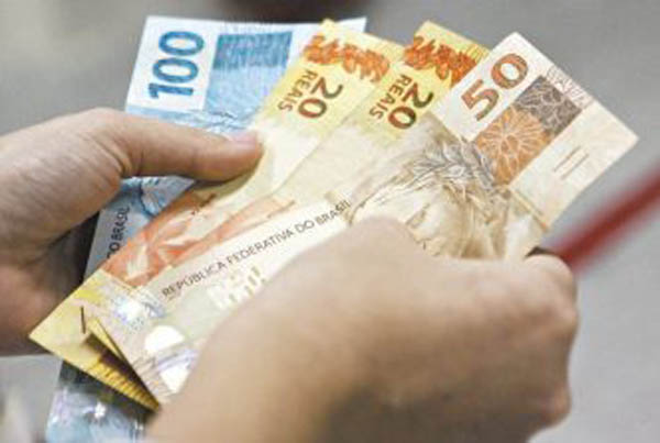 Quem terá direito a vale de R$ 200 e como pedir? Veja o que se sabe até agora