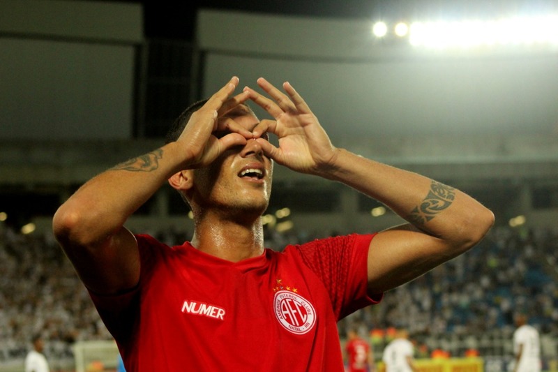Artilheiro do Brasil em 2020 deixa América e acerta com clube da Série A