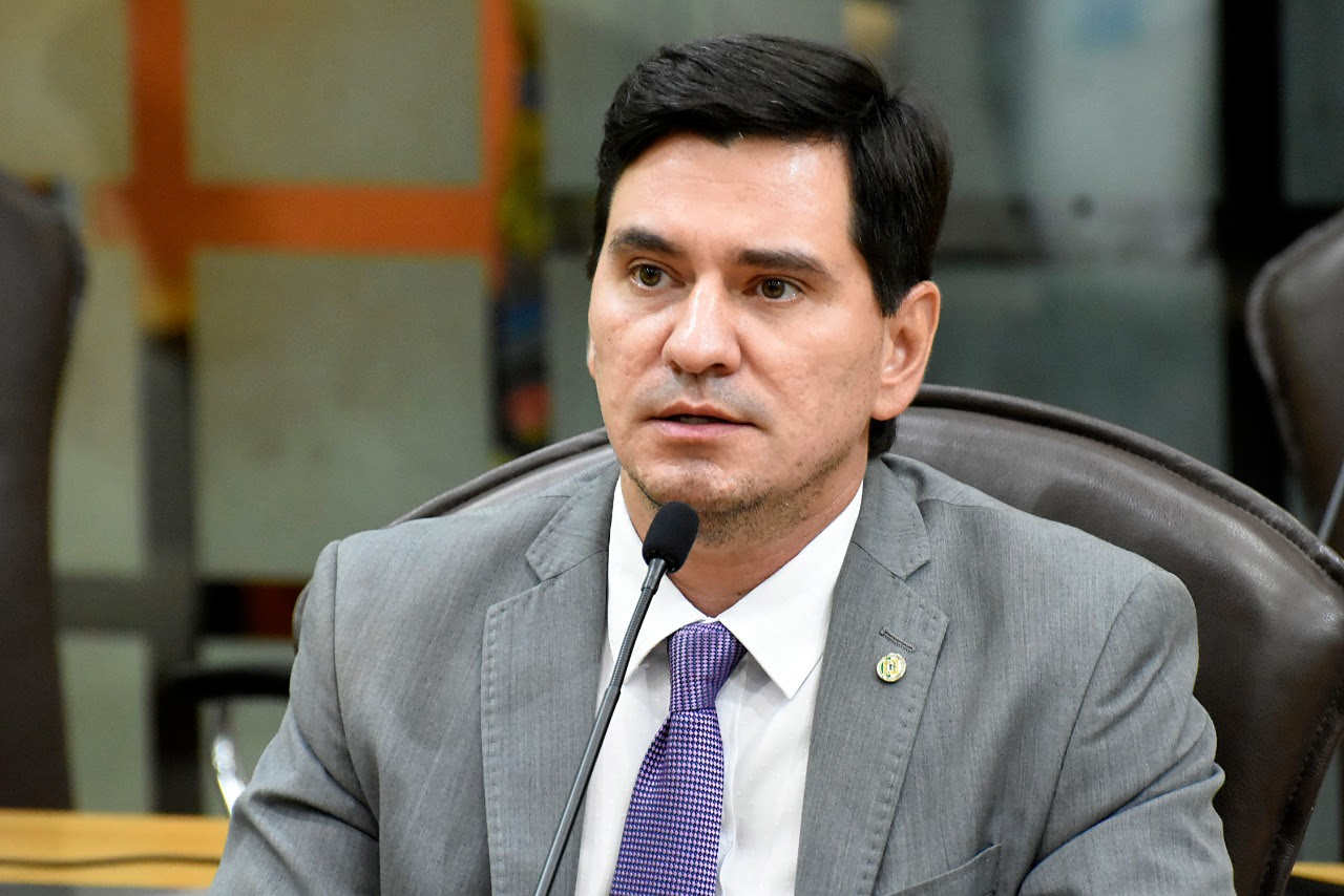 Líder do Governo remaneja emendas para ações de combate ao Coronavírus