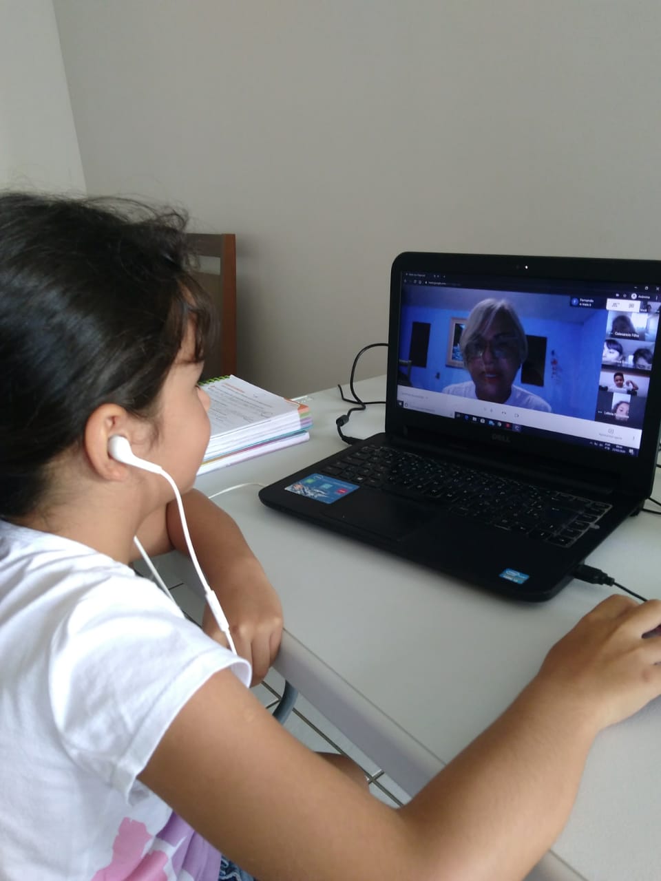 Colégio CEI disponibiliza para alunos psicólogo, terapeuta e motivadores