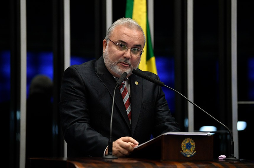 Senador do RN quer bancos facilitando empréstimos para os brasileiros