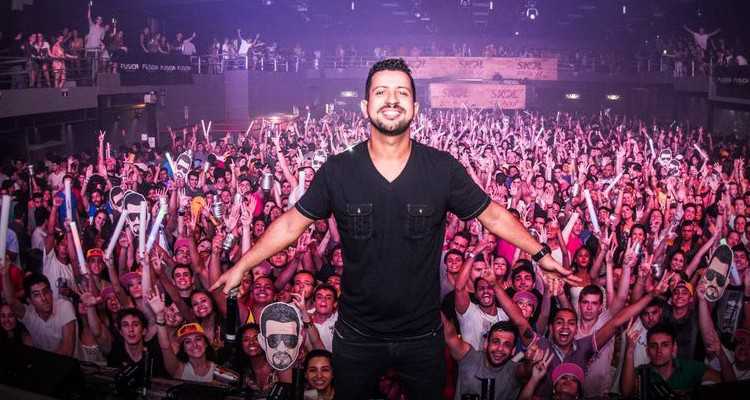 AO VIVO: Assista a live do Baile do Dennis #FiqueemCasa
