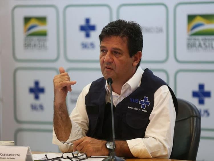 Bolsonaro decide demitir Mandetta do Ministério da Saúde, diz jornal