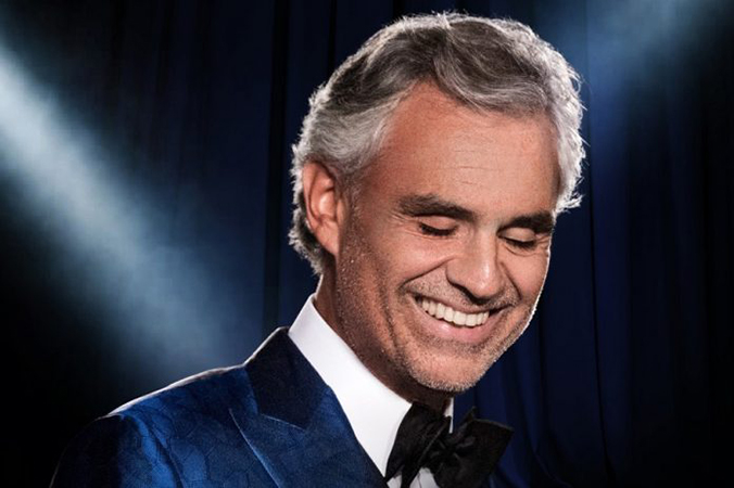 Andrea Bocelli faz concerto de Páscoa ao vivo de Milão; assista