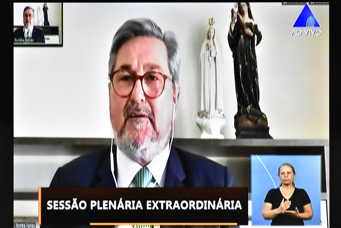 Deputado pede que Fátima desista de construir hospital de campanha