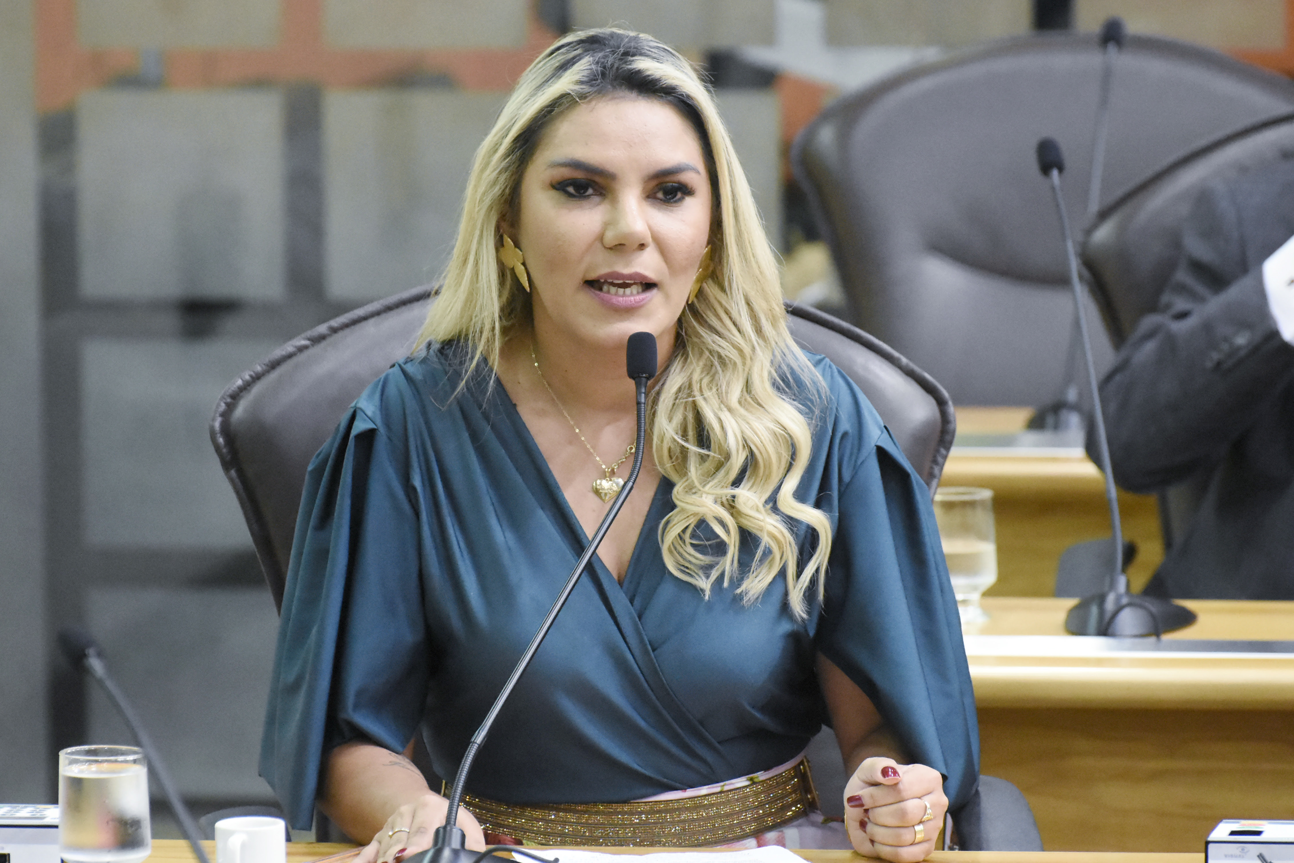 Covid-19: Deputada busca medidas para evitar aumento abusivo do gás de cozinha