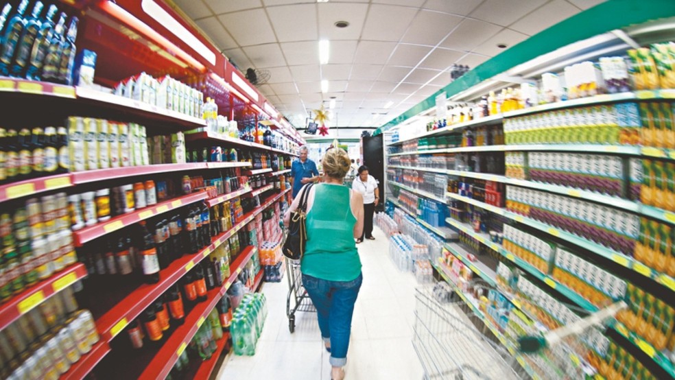 Justiça rejeita ação do MP e autoriza supermercados aos domingos em Natal
