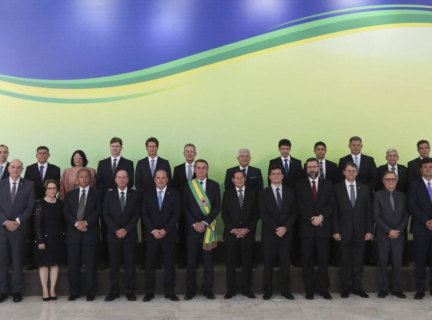 Lula, Dilma e Temer demitiram mais ministros que Bolsonaro em 1º ano