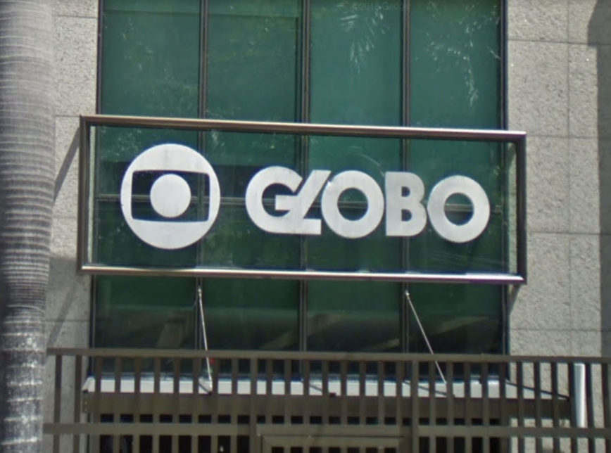 Bolsonaro ameaça não renovar concessão da Globo em 2022