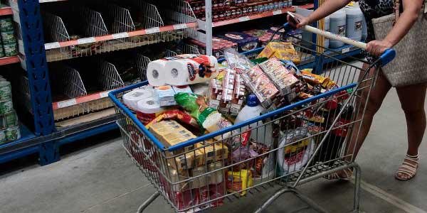 Supermercados de Natal são autuados por desrespeitarem prevenção contra a Covid