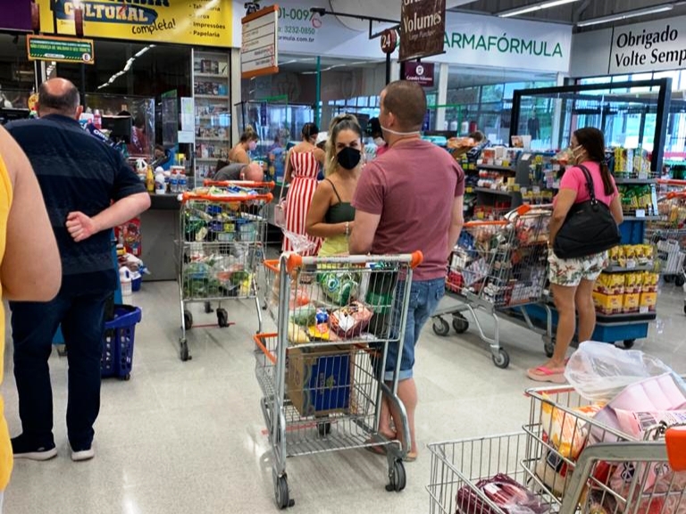 Supermercados do RN recebem mais de 300 notificações por descumprirem decreto