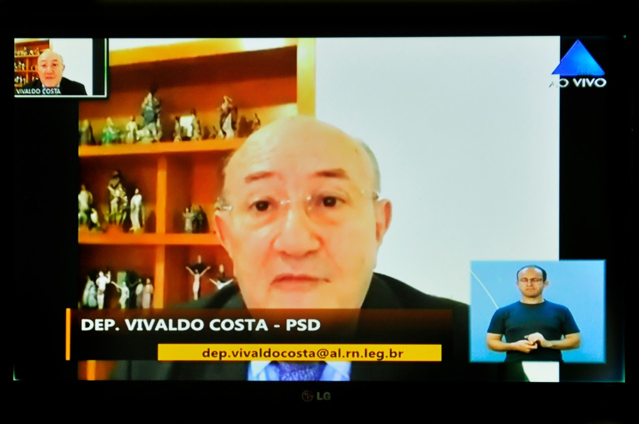 Deputado sugere sistema drive-thru para testes de Covid-19
