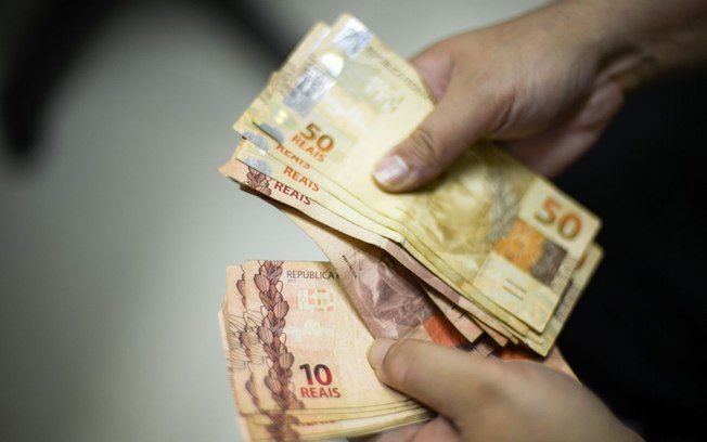 Governo Fátima desconta, não paga, e bancos cobram consignados de servidores