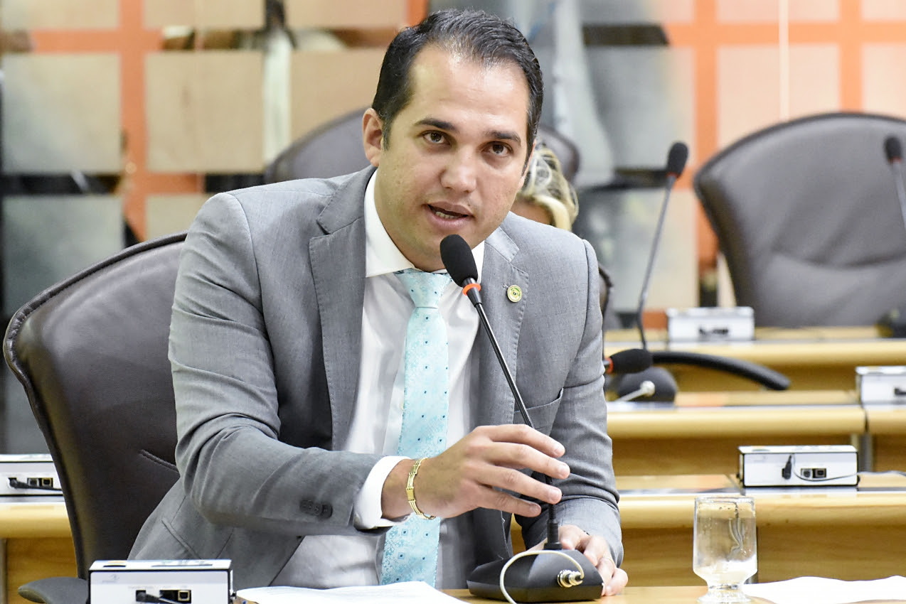 Deputado quer monitoramento da temperatura corporal das pessoas que chegam ao RN