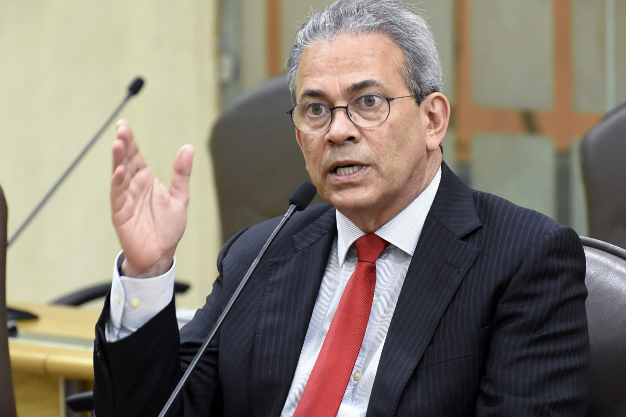 Desinvestimentos da Petrobras no RN gera 50 mil desempregados, aponta deputado