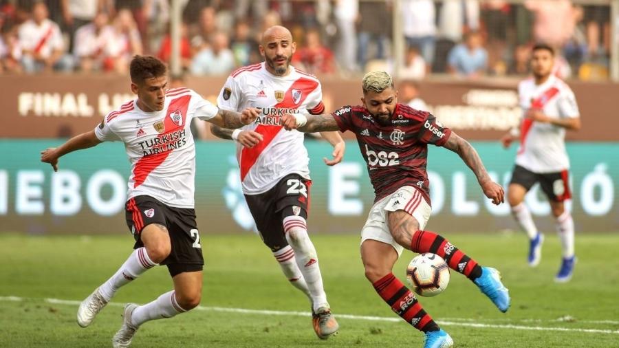 Globo muda narração e apaga gafe de Luis Roberto em gol decisivo de Gabigol