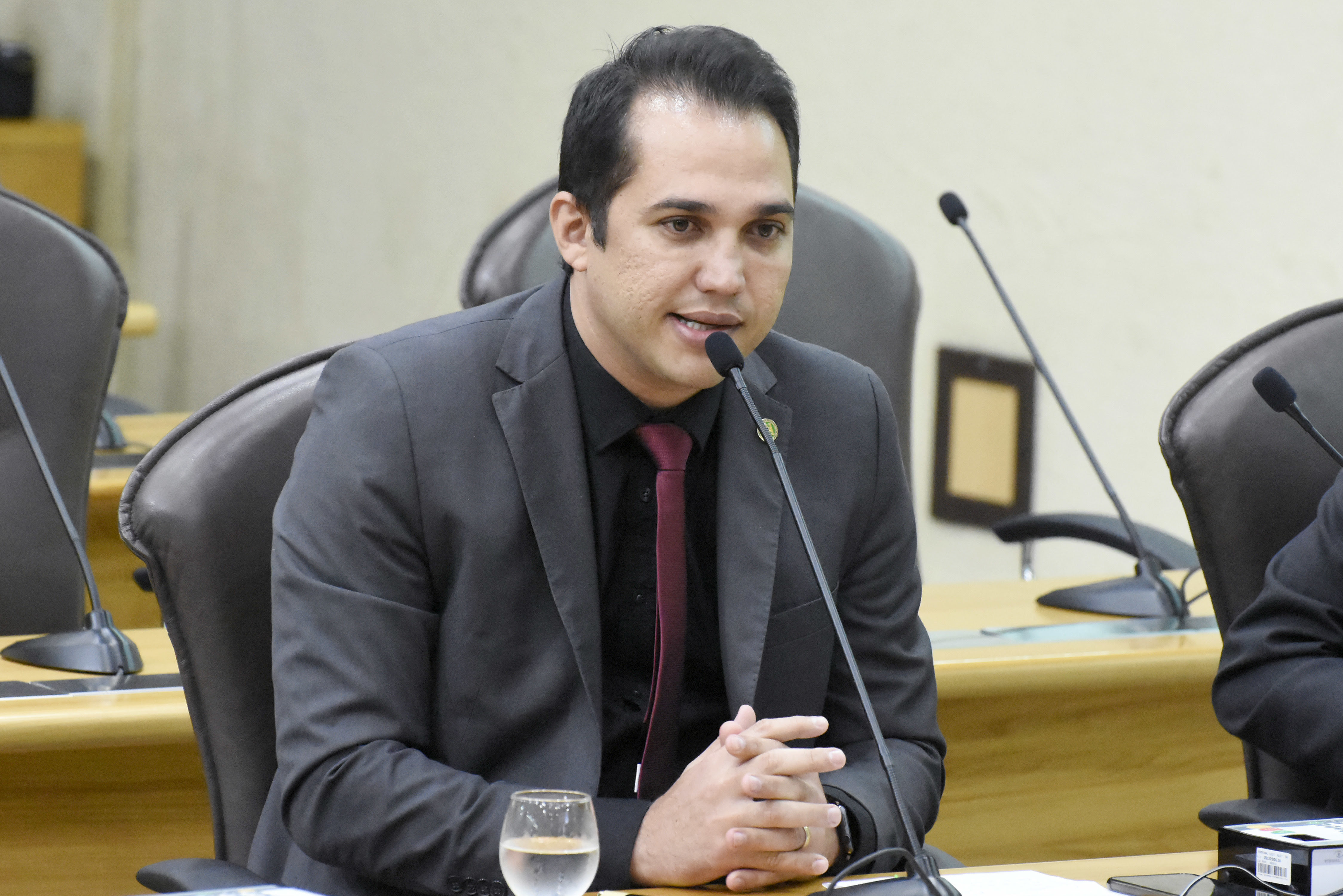 Deputado propõe monitor temperatura corporal em estabelecimentos públicos