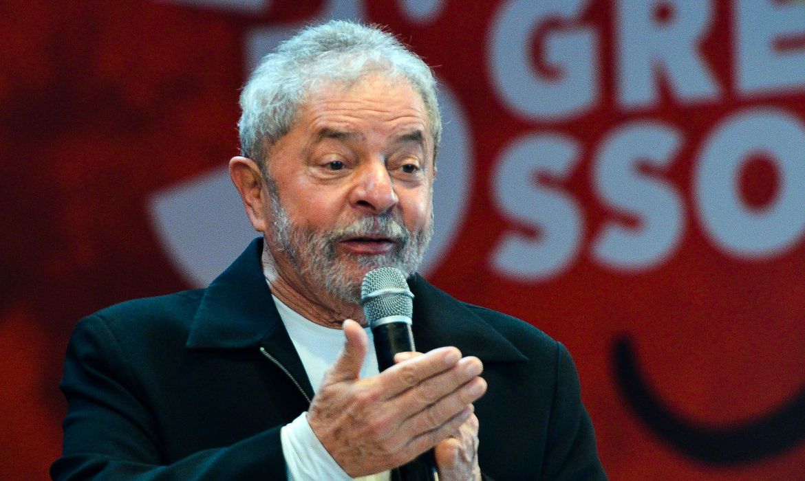 Lula vê lado bom no coronavírus e celebra impacto na economia liberal de Guedes
