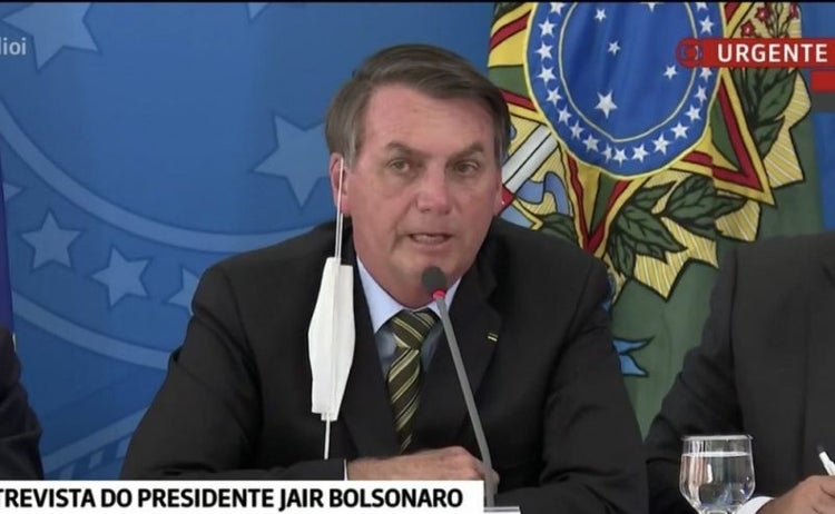 Bolsonaro: “Quem é de direita toma cloroquina. Quem é de esquerda toma Tubaína"