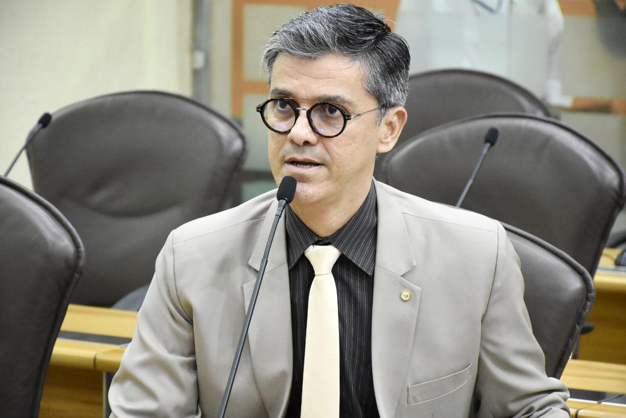 AL aprova projeto que suspende cobrança de empréstimos a servidores públicos