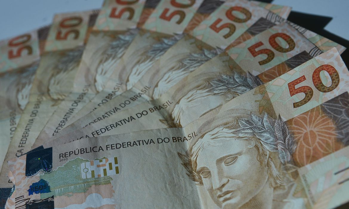 Saúde: Governo Fátima paga gratificação de insalubridade retroativa a abril