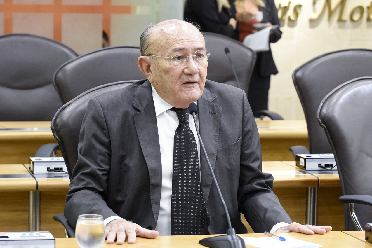 Deputado quer aposentadoria especial para servidores que combatem a Covid no RN