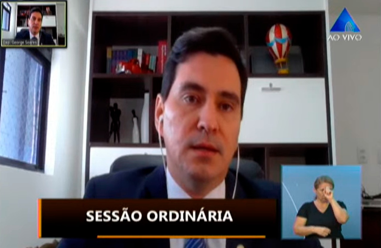 Líder do Governo Fátima critica secretário de Saúde e cobra instalação de UTI