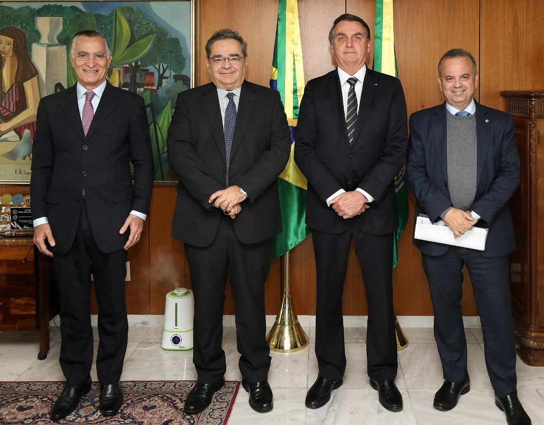 Prefeito de Natal se reúne com Bolsonaro e Rogério Marinho em Brasília