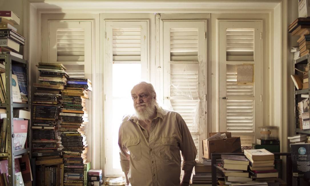Batizada de "Aldir Blanc", PL quer liberar R$ 3 bilhões para área da cultura