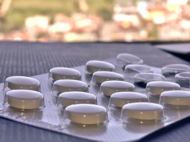 Contra OMS, planos de saúde liberam cloroquina para casos leves de Covid-19