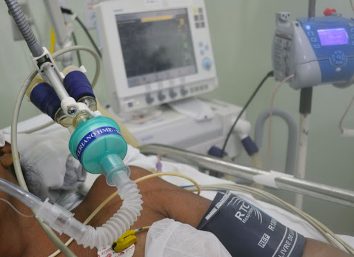Deputado denuncia falta de insumos para intubar pacientes com Covid-19 no RN