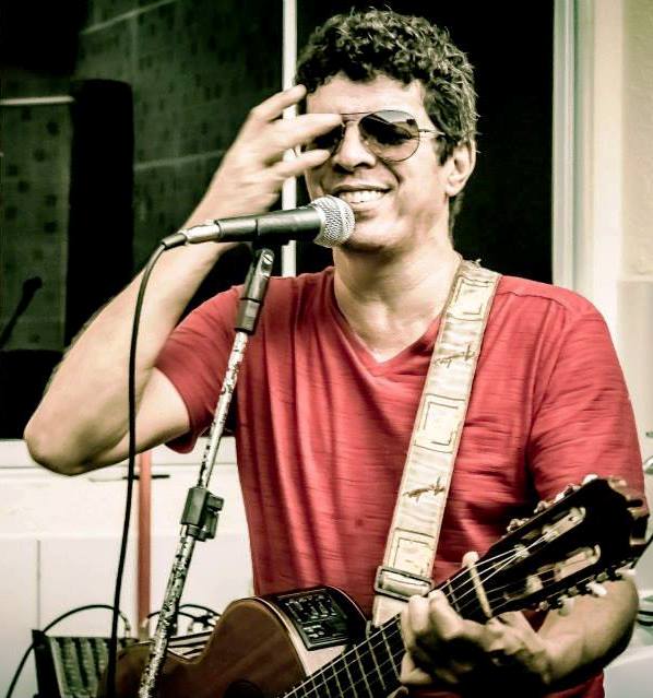 Nesta sexta-feira tem live no Som Sem Plugs com cantor Marcus Vinicius