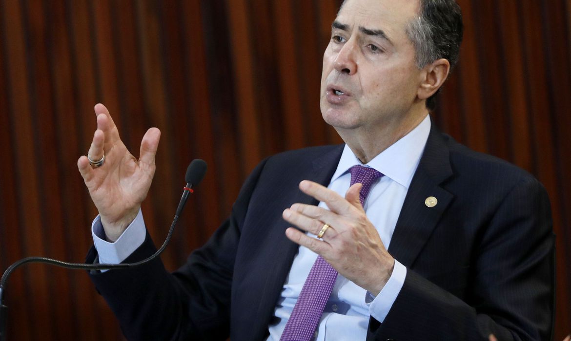 Barroso defende lista tríplice obrigatória para escolha do PGR