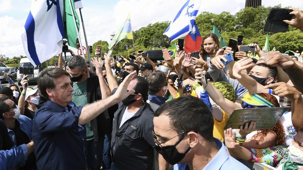 VÍDEO: Bolsonaro volta a participar de atos em Brasília; assista