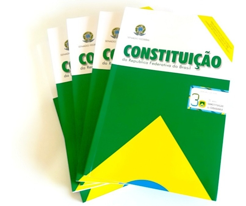 A Constituição e as Forças Armadas