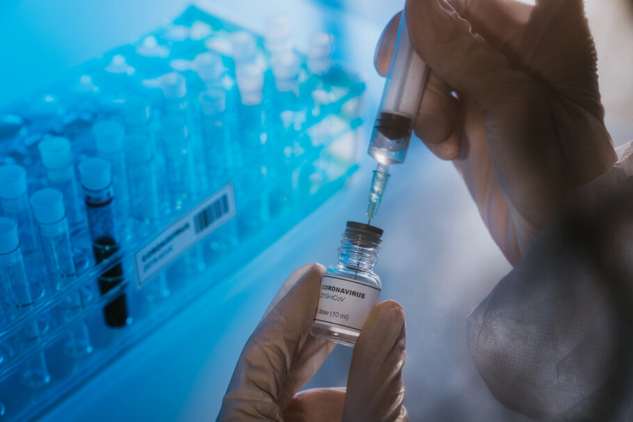 Covid-19: Brasil ingressa em consórcio global para produzir vacina