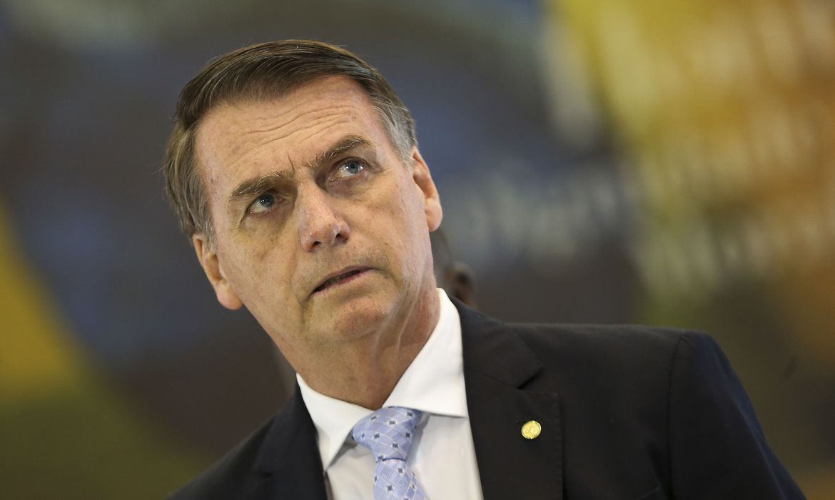 Bolsonaro diz que grupos antifascistas são "marginais" e "terroristas"