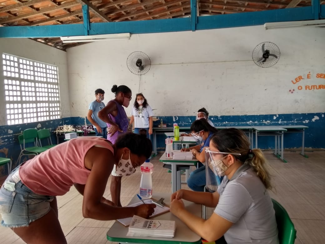 Prefeitura distribui mais de 1 mil máscaras em comunidades rurais macaibenses