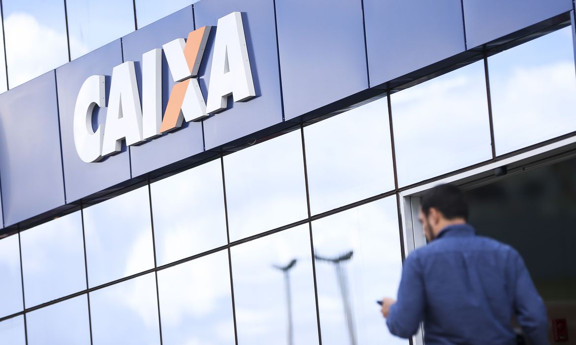 Caixa abre hoje 680 agências para pagamento do auxílio emergencial