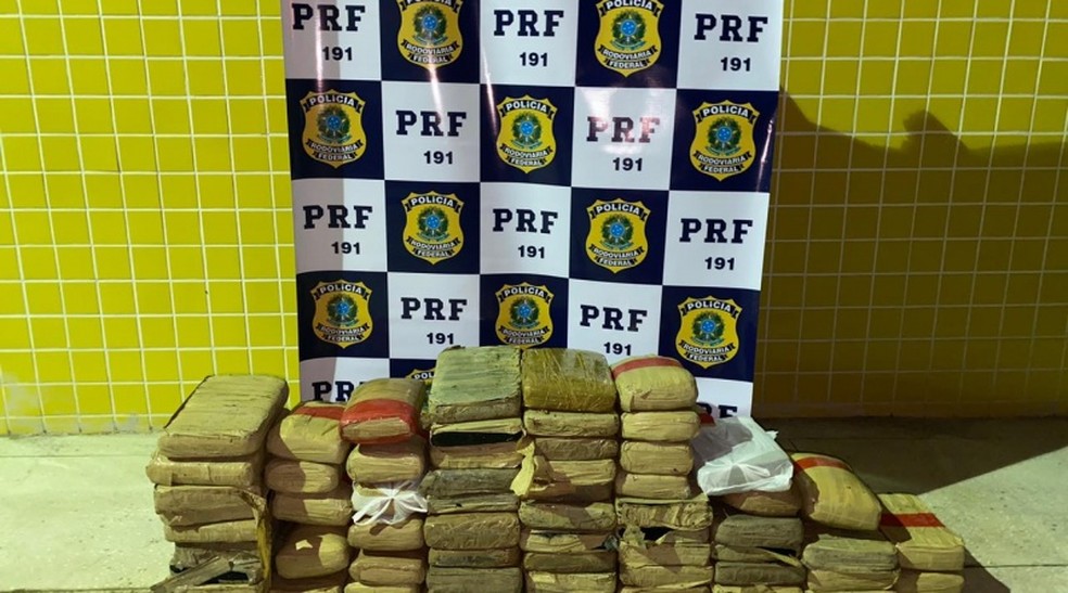 PRF prende dois homens e apreende 72 quilos de maconha na Grande Natal