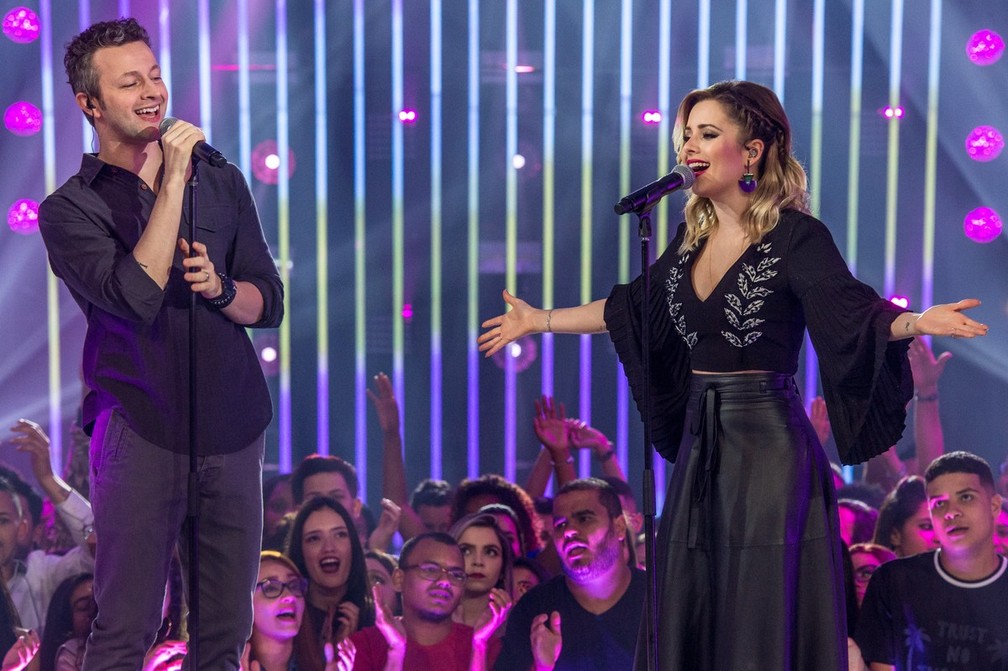 Sandy e Lucas Lima, Xande de Pilares, É o Tchan: confira as lives de hoje